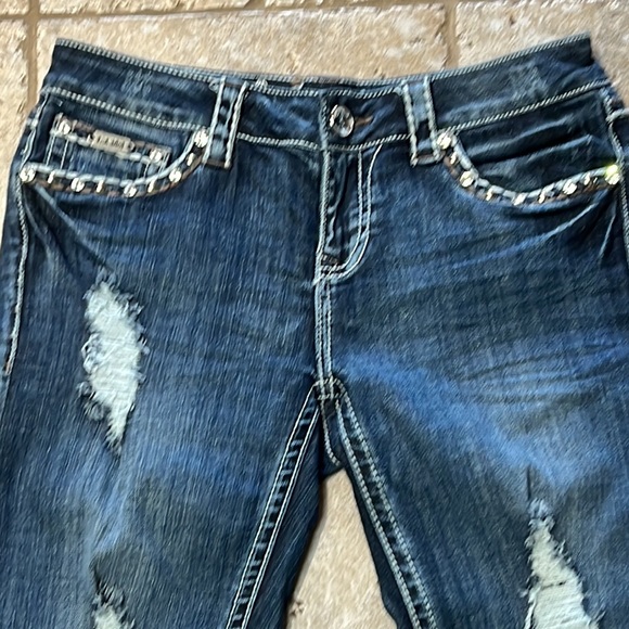 LA Idol jean capris - Picture 2 of 9